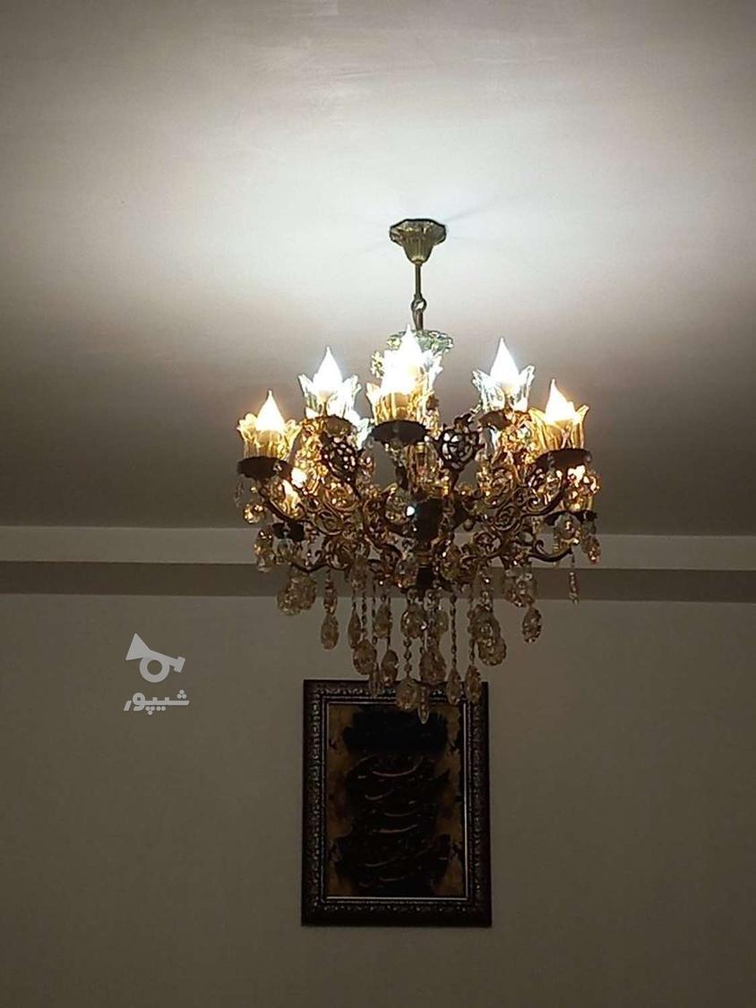 کارگر ساده برای سیم کشی ساختمان - undefined