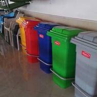 سطل زباله فلزی چرخدار