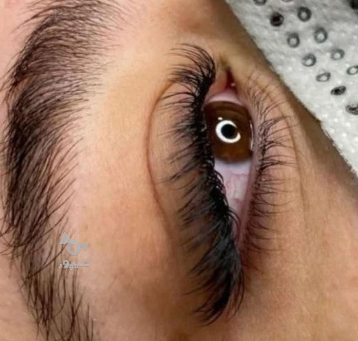 مدل و هنرجو فشیال و کراتین و مژه
