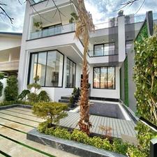 نمامدرن 300متری استخردار 4خواب