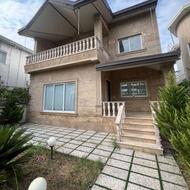 ویلا 205 متر دوبلکس استخر دار کلید نخورده نوساز نزدیک ساحل