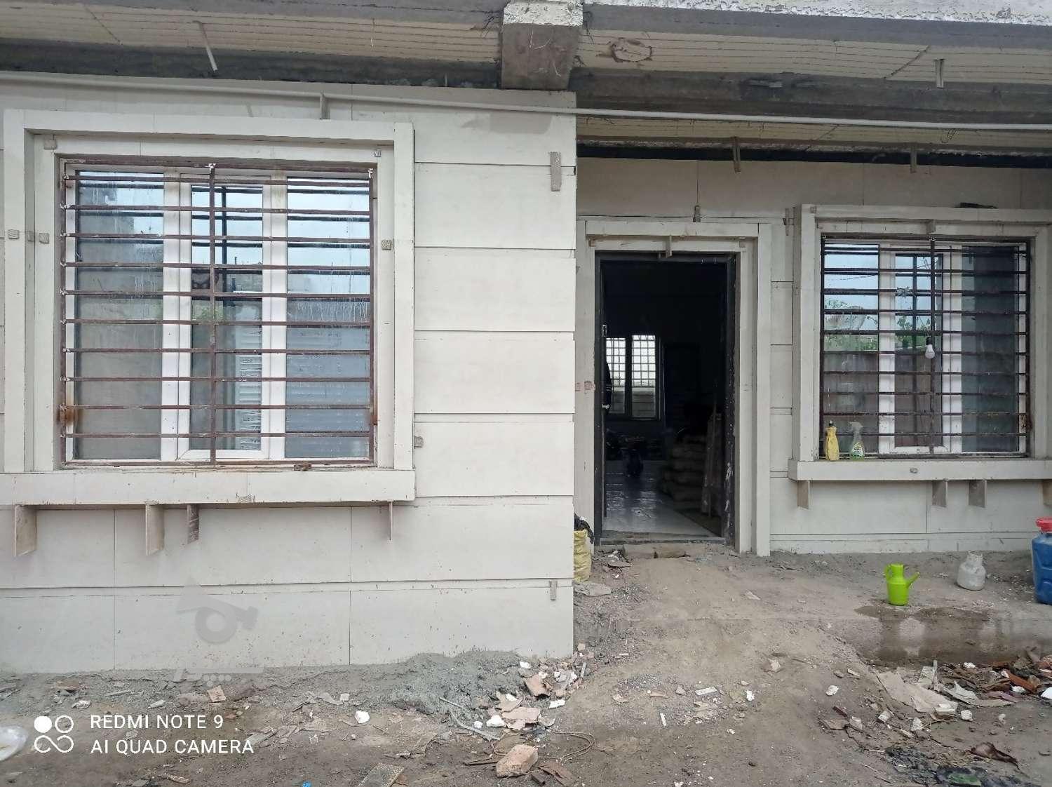 شاگرد کاشیکار - عزیز
