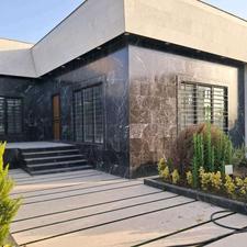 ویلا شهرکی با 206 متر زمین و 100 متر بنا