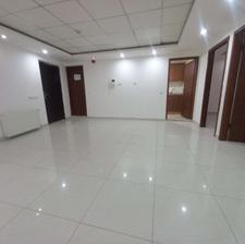 اجاره اداری 85 متر دو خوابه پارکینگ دار در خیابان هراز