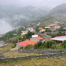 زمین ییلاقی /180 متر/نمارستاق/بافت مسکونی