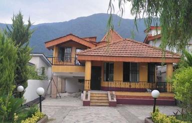 فروش ویلا 400 متری با 200 بنا سند پایانکار چلندر