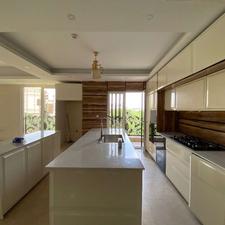 اجاره آپارتمان 153 متر در آجودانیه/دسترسی عالی /اکازیون