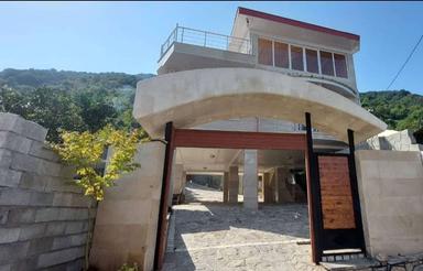 فروش ویلا استخر دار کوهپایه‌ای 250 متر در سیاورز