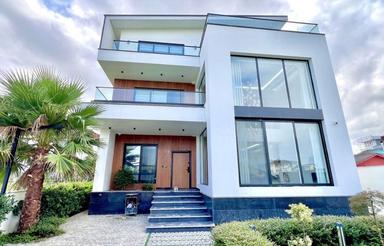 فروش ویلا تریبلکس طراحی بی نظیر / استخردار / لتینگان نوشهر