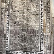 وینتج طوسی و دودی با حاشیه ورساچه