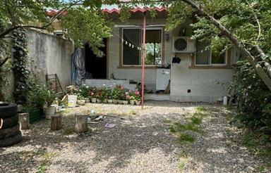 ویلا/مرکز شهر/140مترزمین/85متربنا/دوخوابنزدیک دریا