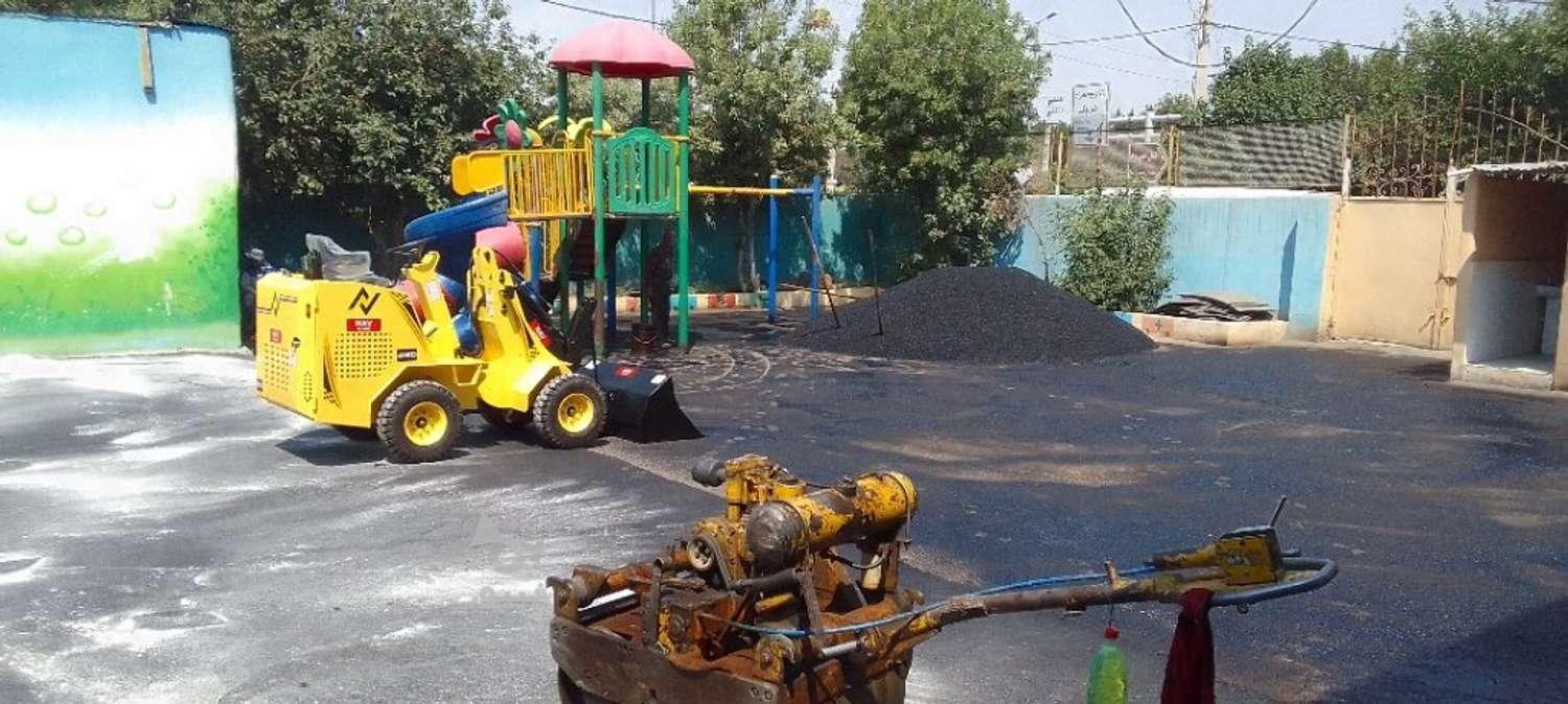 راننده غلطک مینی لودر بابکت هستم - undefined