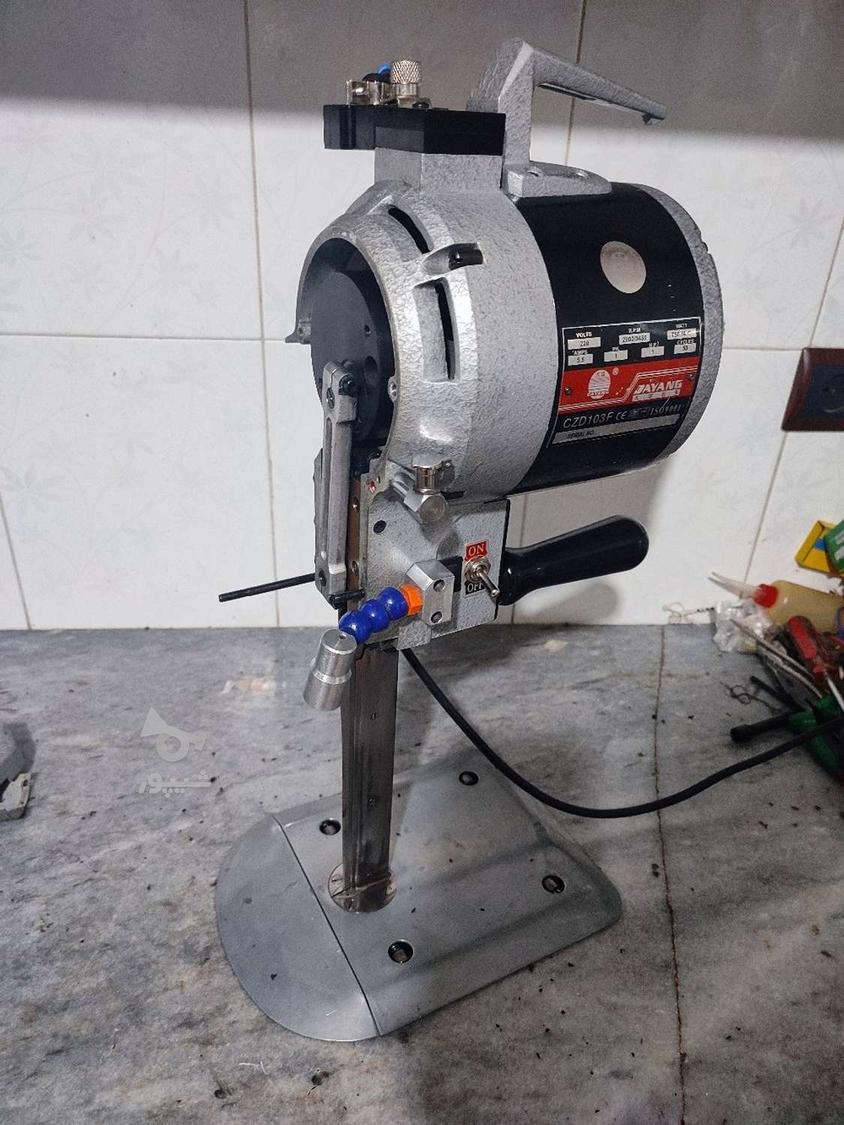 تعمیرکار چرخ خیاطی نبی