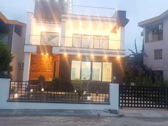 فروش ویلا 280 متری با 280 بنا استخر شهرکی سند جواز لتینگان