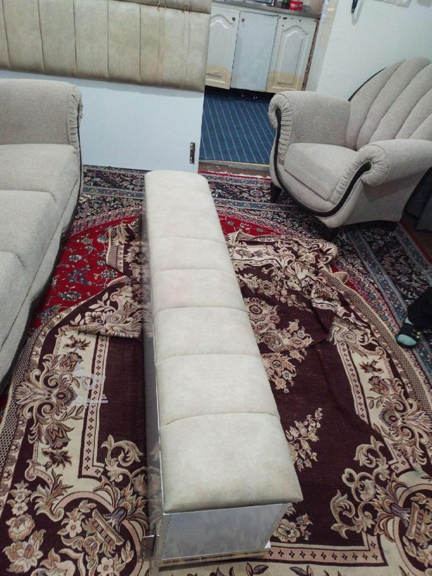 مبلشویی وفرش شویی راش باکادرآقا و خانم در محیط شما