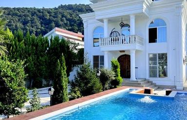 500 متر ویلای کلاسیک استخردار مبله با مدارک نجارده