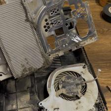 سرویس تخصصی و رفع صدای فن PS4 و PS5 (تضمینی)