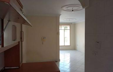 52متر، تک واحدی،ط دوم،با پارکینگ،انباری نزدیک مترو