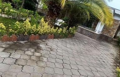 فروش 333متر ویلا شهرکی متل قو گلدشت سند جواز پایانکار