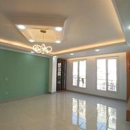 فروش آپارتمان 81 متر در فاز 1/حیاط خلوت/پارکینگ سندی