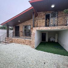 نیم پیلوت کلاسیک 200متر شهرکی خوش قیمت