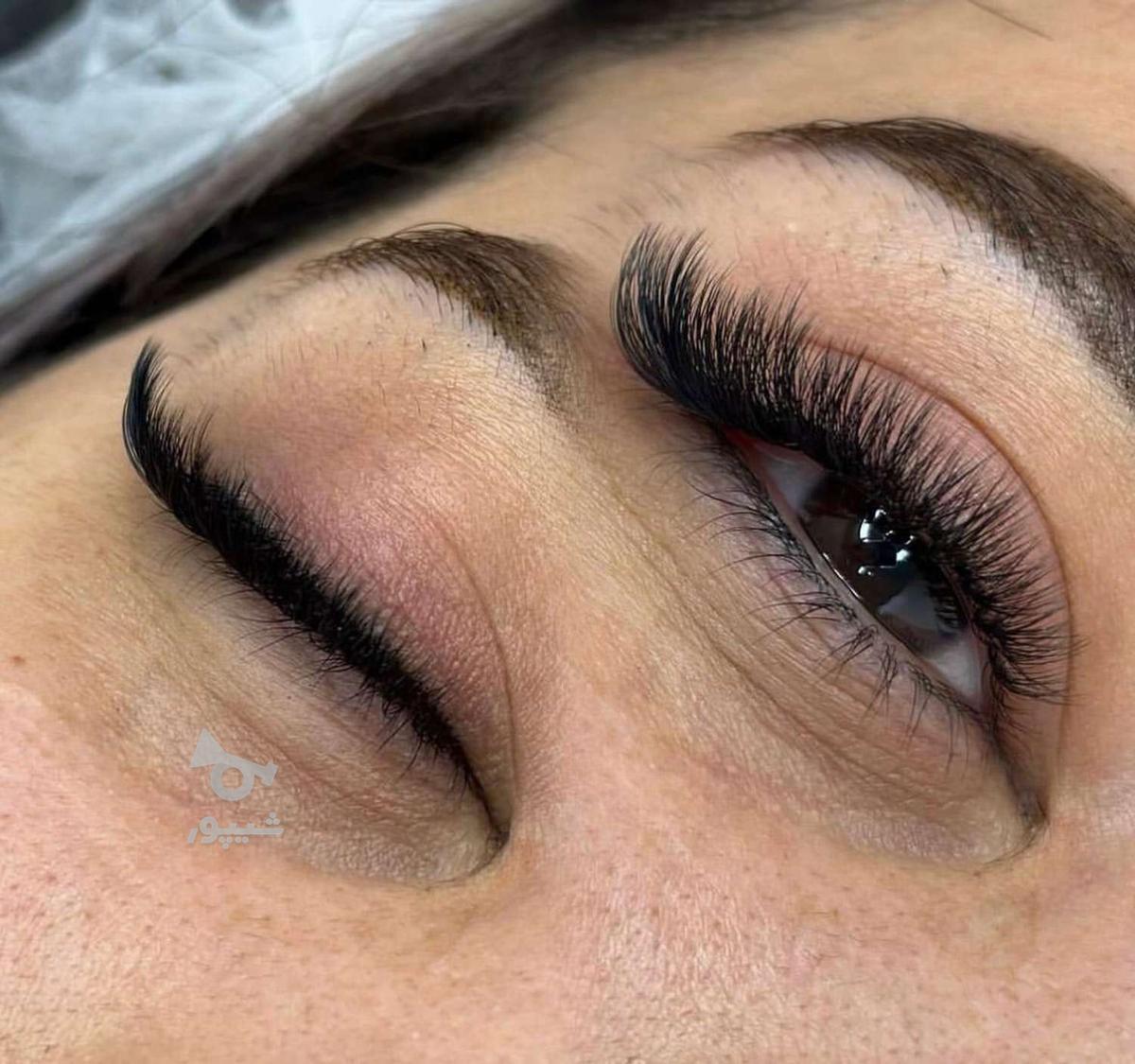 اکستنشن مژه با تخفیف ویژه