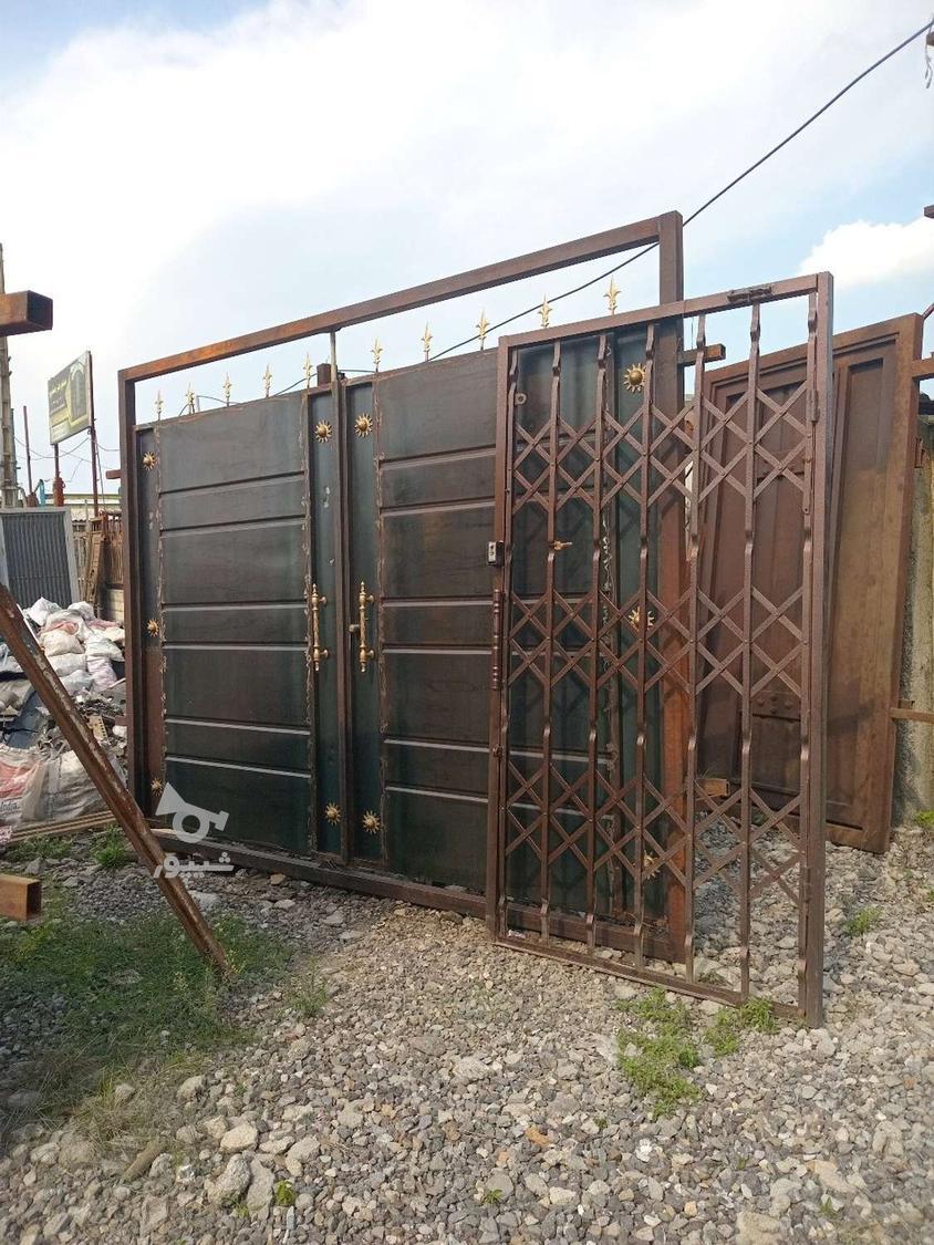 تولیدی وپخش درب آکاردئونی وحفاظ وانواع پله گردون ومدرن