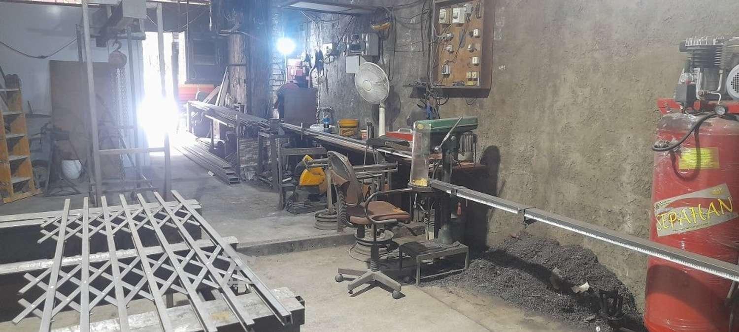 درب برقی و آکاردیونی
