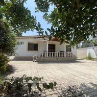 ویلا باغ 270متر حیاط وسیع و دلباز محله ی امن نور