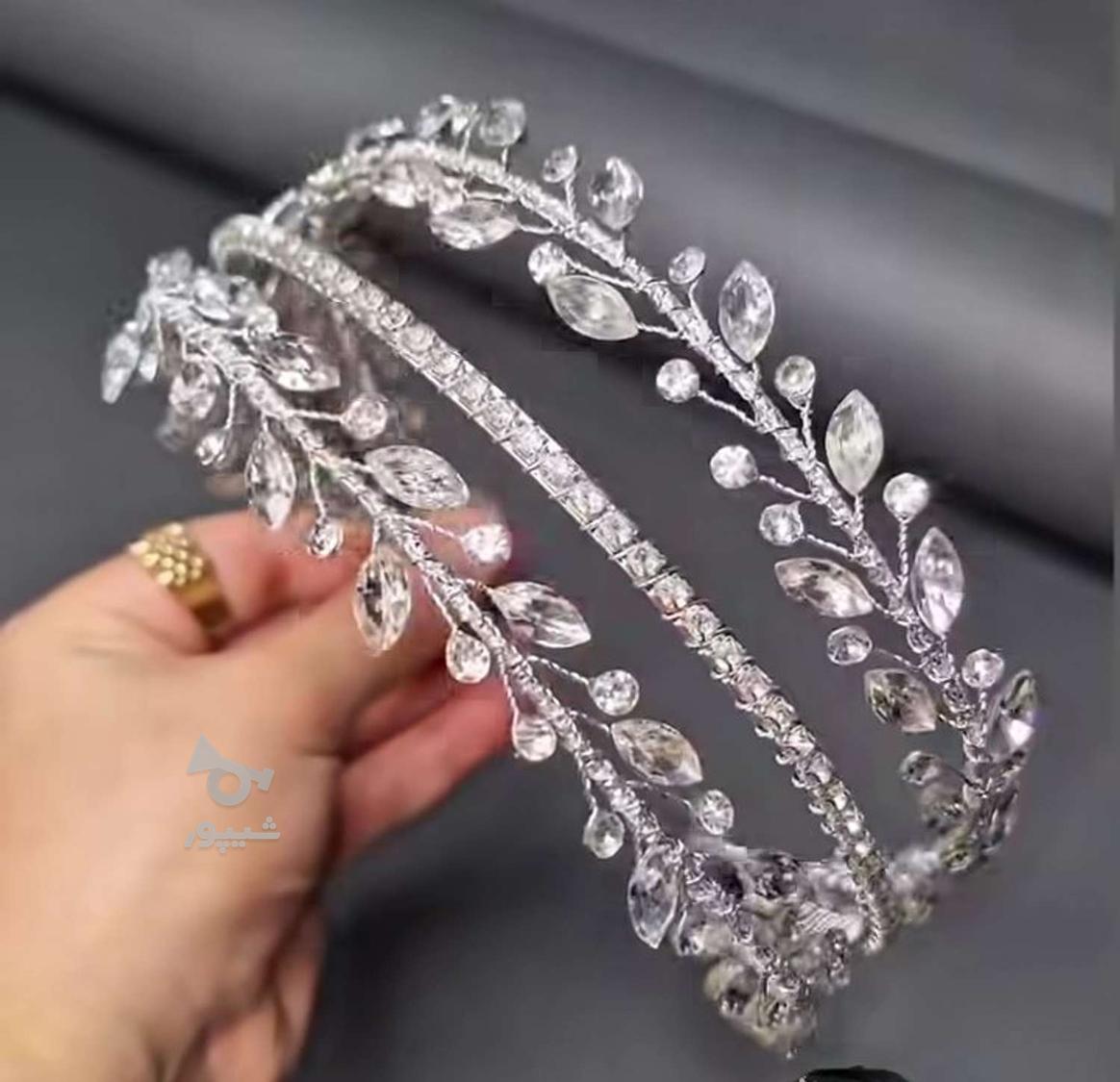 تولید انواع تاج و اکسسوری مو