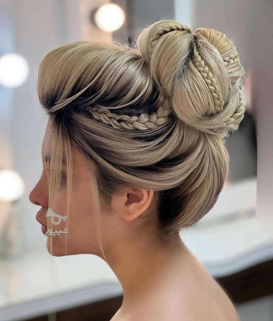 آرایش تخصصی عروس،میکاپ،شینیون ،لباس ،تاج ،تور ،فقط 5 تومان