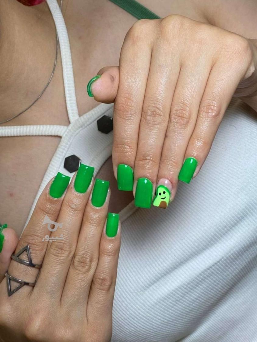 مرکز کاشت ناخن و مژه اقتصادی و حرفه ای