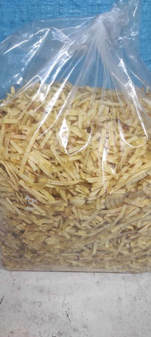 چیپس و تنقلات فله ای سنتی