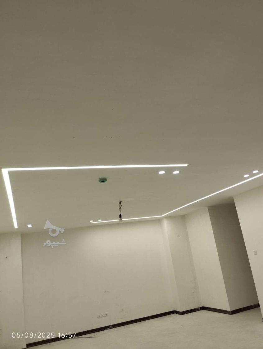 برقکار،خدمات برقی،نور خطی ،نصب لوستر ،سینی کشی،تابلو