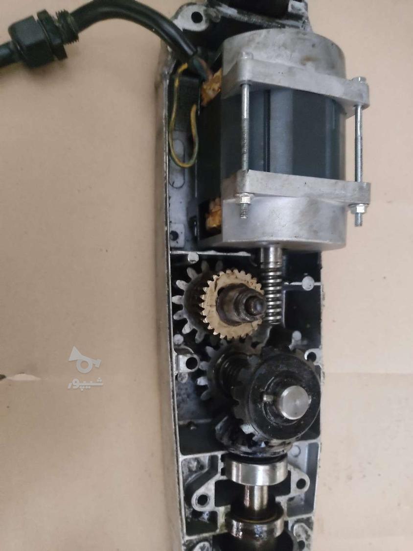 نصب و تعمیر جک، آیفون و کرکره برقی/شمال، شرق و غرب