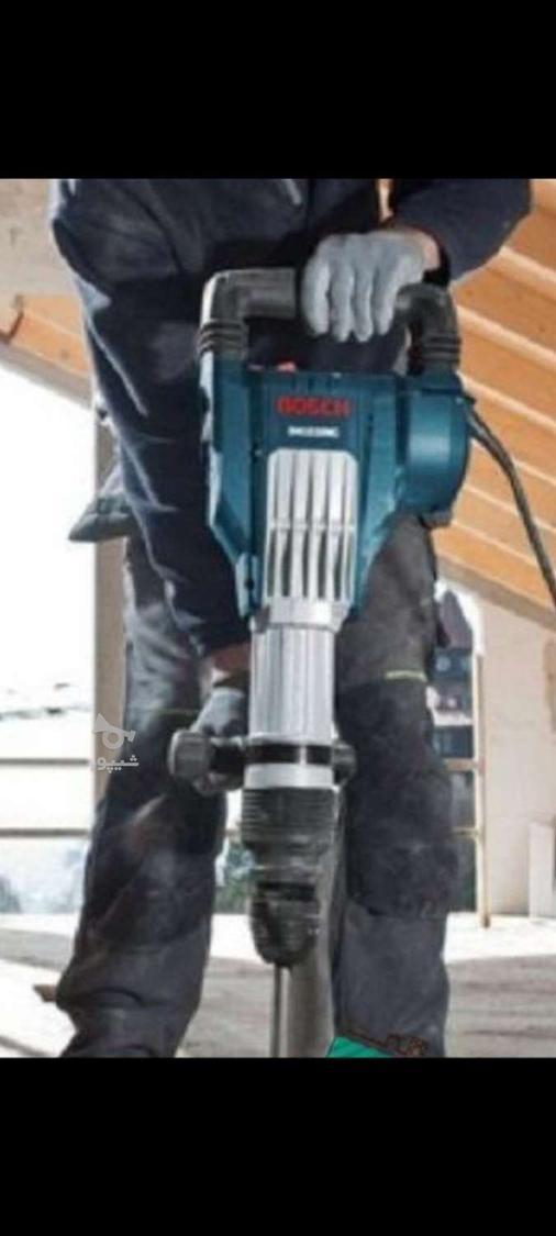 خدمات تخریب و کنده کاری با دستگاه بزرگ و کوچیک در اسرع وقت