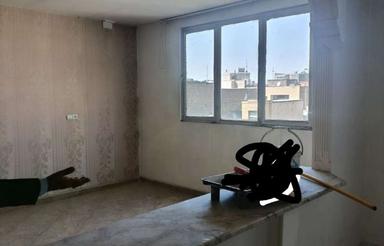 ۷۵ متری فرامرز عباسی