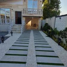 ویلا نیم پیلوت 100 متری نوساز در مرکز چمخاله