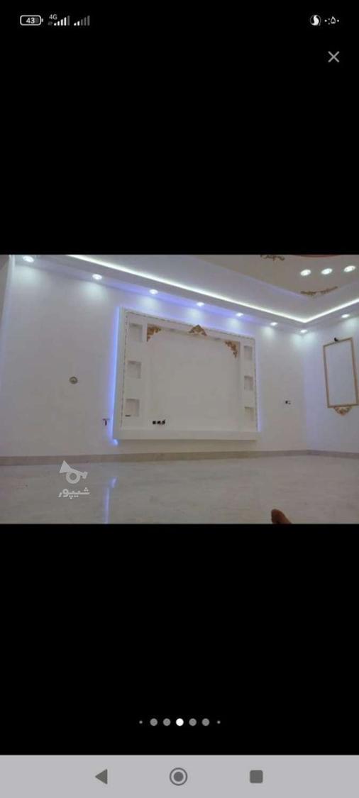 کارگر گچ کاری در نیر - undefined