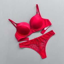 ست لباس زیر زنانه