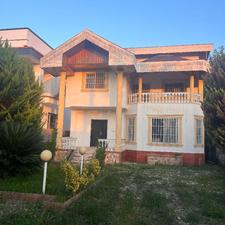 فروش ویلا شهرکی 452متر زمین 180متر بنا