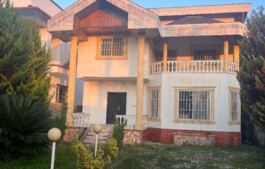 فروش ویلا شهرکی 452متر زمین 180متر بنا