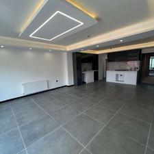 فروش واحد کلیدنخورده فول امکانات بلوار معین