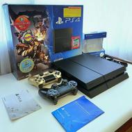 PS4 + دو دسته + پایه شارژر