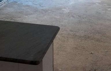 یک باب حیاط دراشرفی لاله