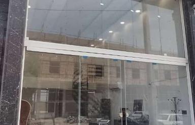 مغازه 60 متری + 20 متر بالکن با سند تکبرگ در ورامین