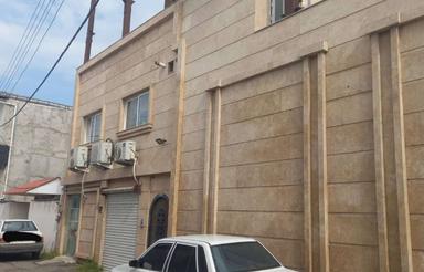 فروش سه دهنه مغازه و یک خانه یکجا334 متر