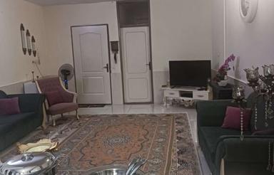 خانه دو طبقه نیم پشت بازار اطلس