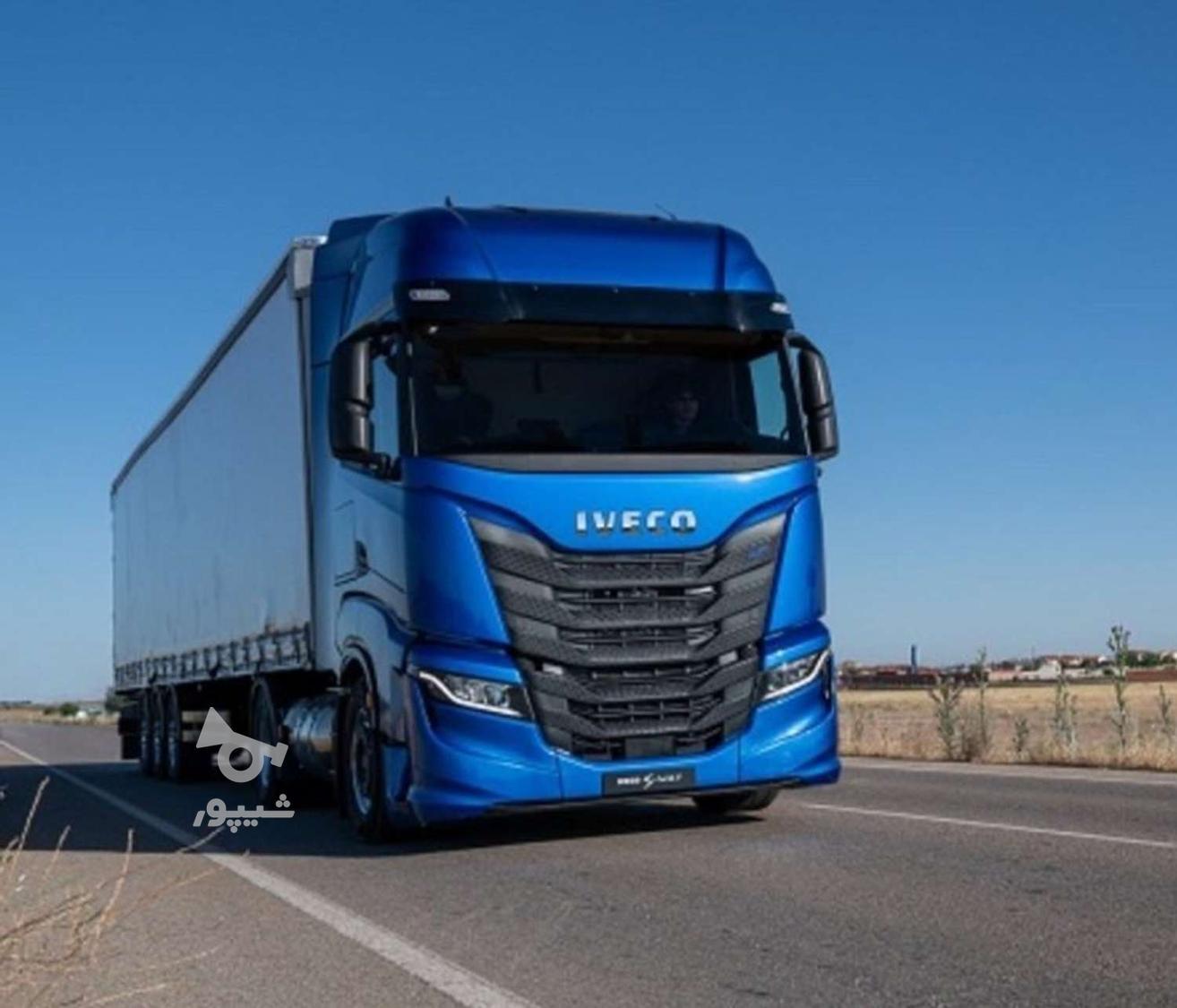 راننده پایه یکم با مدارک - undefined