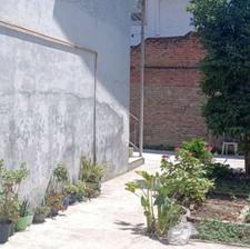 فروش خانه و کلنگی 120 متر در خیابان هراز